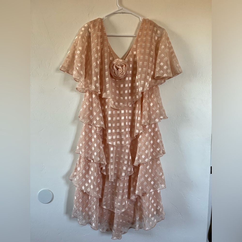 Vintage Light Pink Tiered Dress with Rosette L